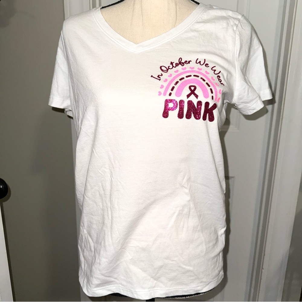 🎀 NWOT Wear Pink tshirt